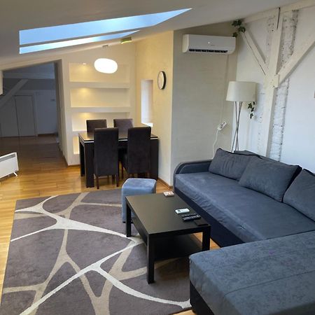 Double Bedroom Apartment In Белград Экстерьер фото
