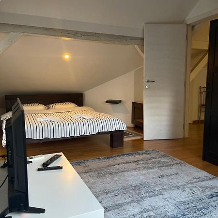 Double Bedroom Apartment In Белград Экстерьер фото