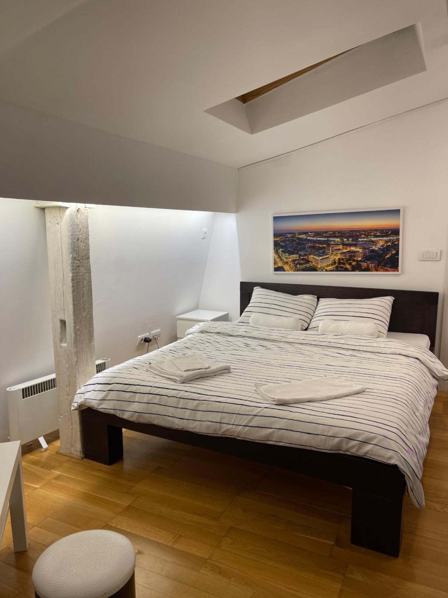 Double Bedroom Apartment In Белград Экстерьер фото